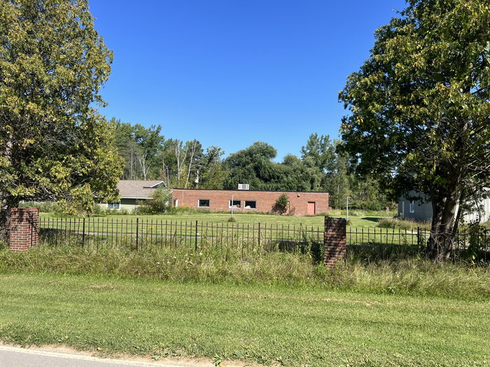 Shay Lake Motel (Cybs Hideaway Lounge) - Sept 4 2023 Photo (newer photo)